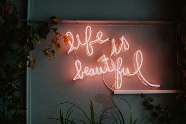 10 idées originales pour personnaliser votre néon décoratif